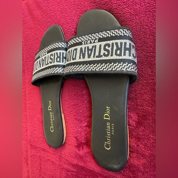 Christian Dior Dway slide - Picture 2 of 3